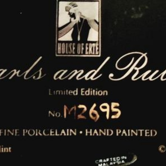 Vintage House of Erte Fine Porcelain Figurine - Picture 7 of 9